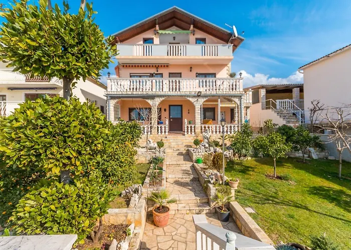 Mustel Travel Apartments